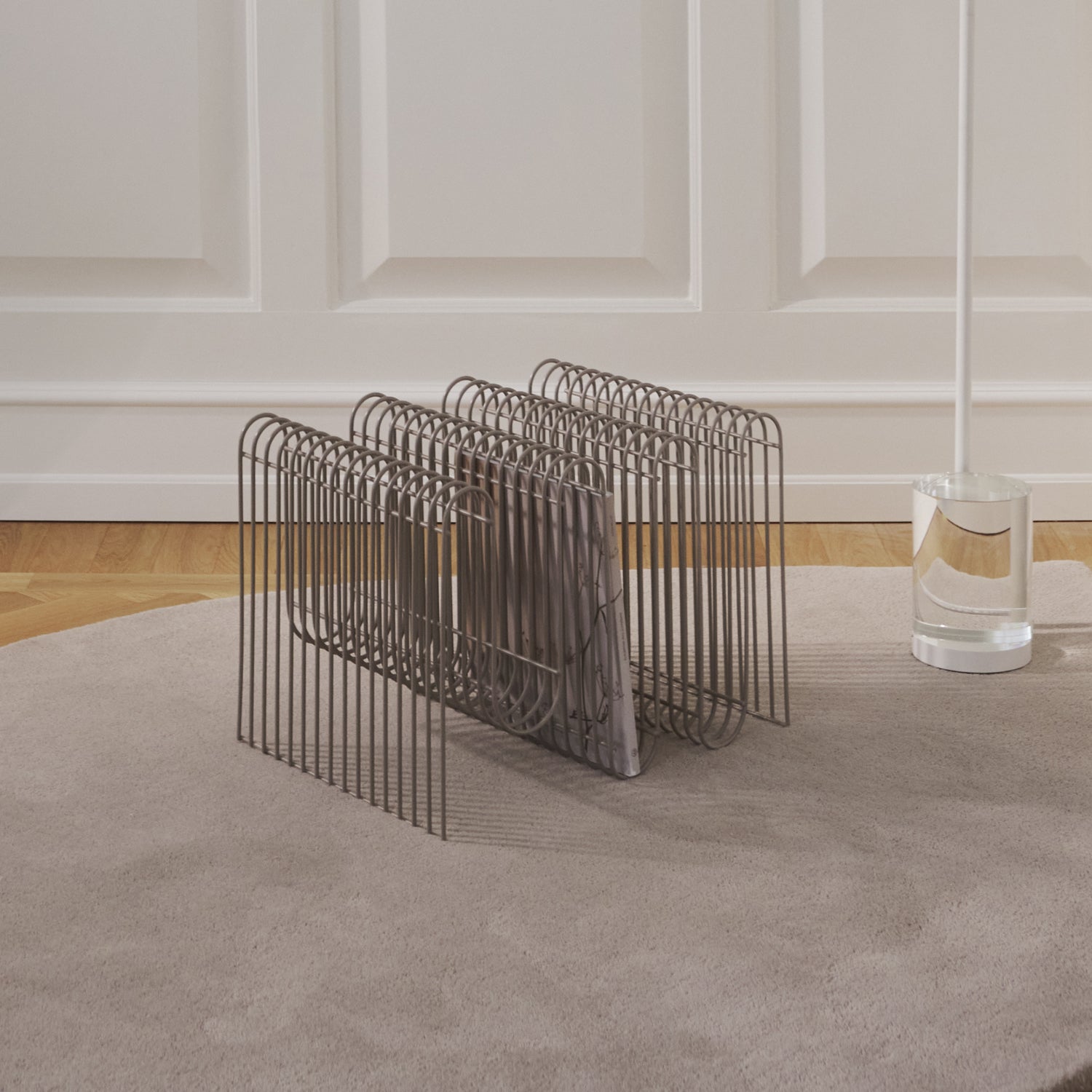 AYTM Curva Magazine Holder | LampTwist