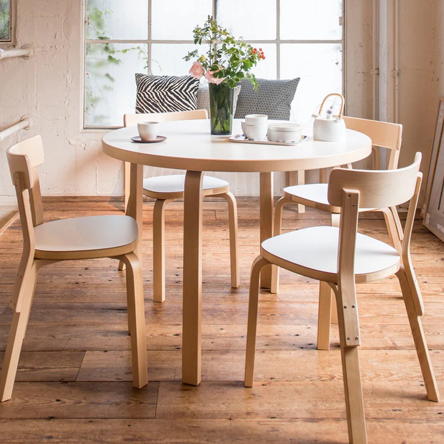 Artek Aalto Round Table