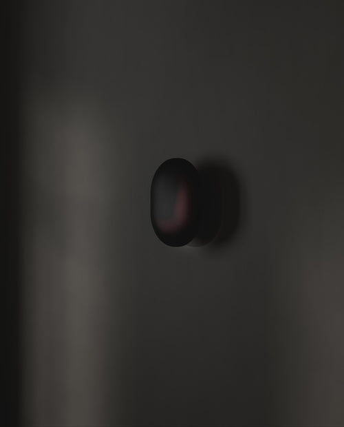 Clam Wall Lamp - Burned Black.mp4
